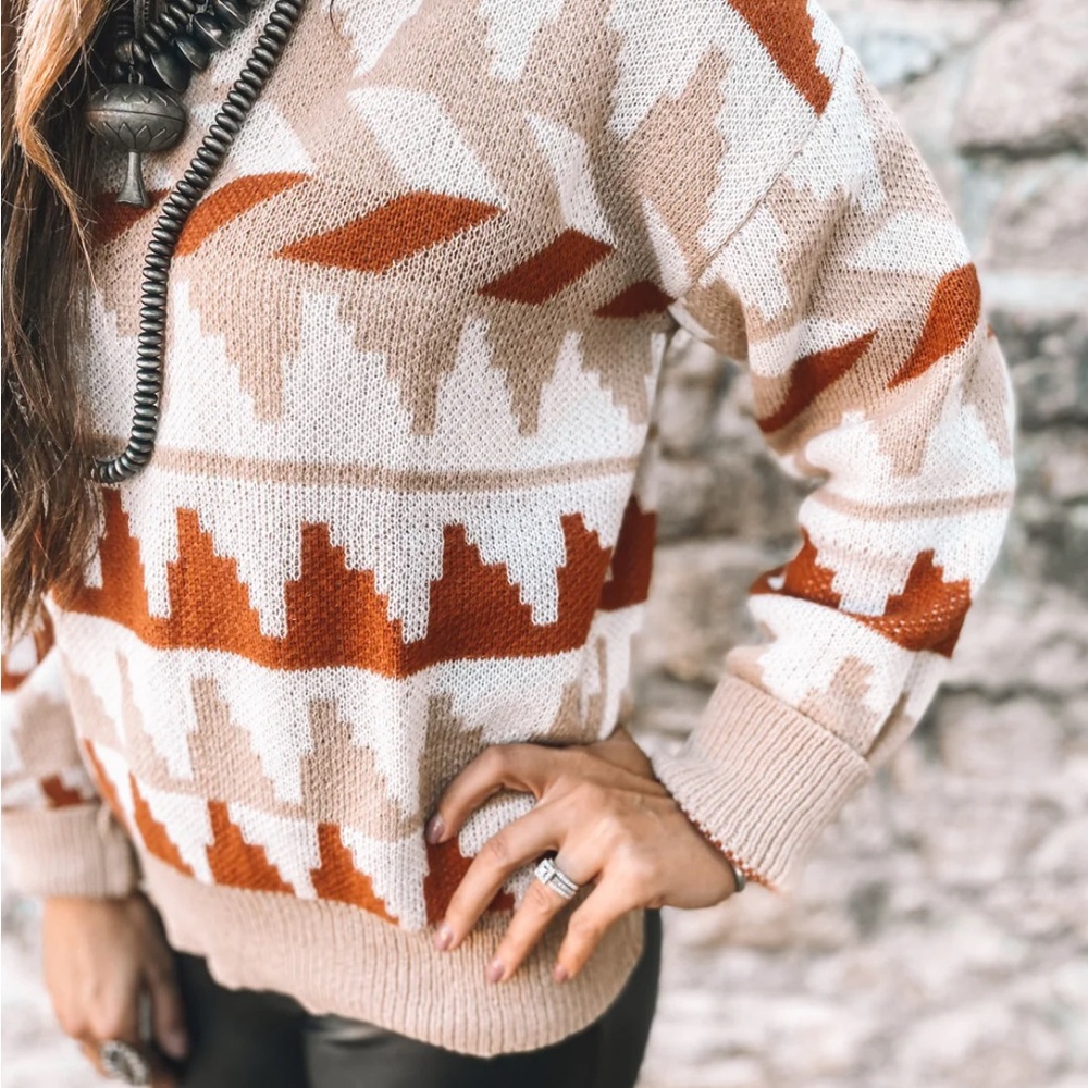 Geometric Sweater - Picture 5 of 5